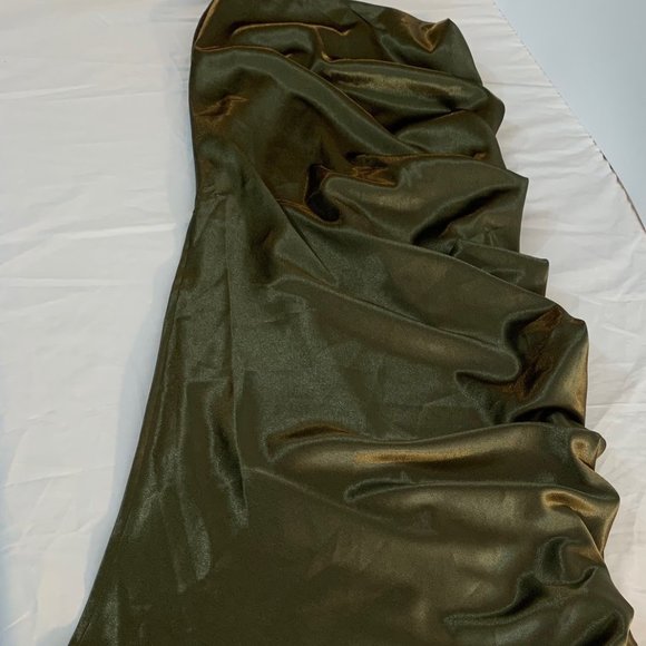 NWT PrettyLittleThing Khaiki Satin Ruched Side Split Leg Maxi Size 4 - Picture 3 of 14